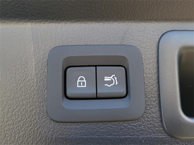 2025 Mazda CX-50 Premium Plus - Photo 11