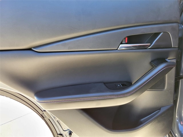 2025 Mazda CX-30 Carbon Edition - Photo 11