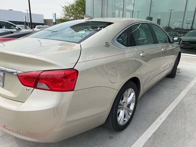 2015 Chevrolet Impala 2LT photo 3