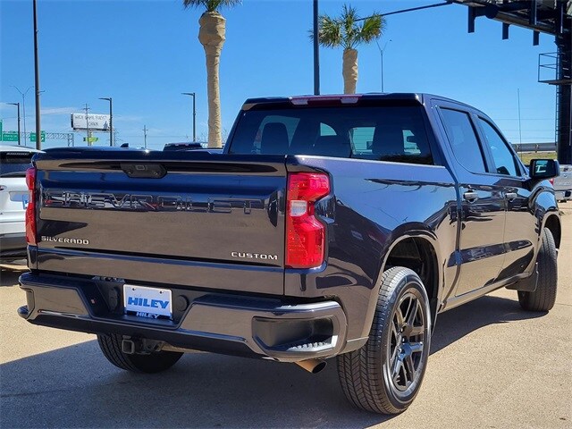 2023 Chevrolet Silverado 1500 Custom photo 4