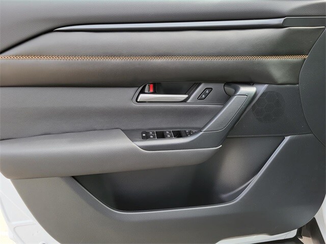 2025 Mazda CX-50 Premium - Photo 17