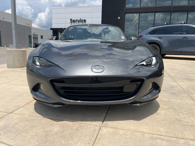2025 Mazda MX-5 Miata Miata Grand Touring photo 2