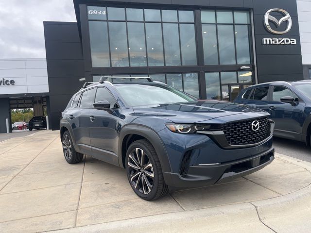 2026 Mazda CX-50 Premium's photo