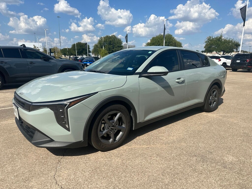 Used 2025 Kia K4 LXS Sedan
