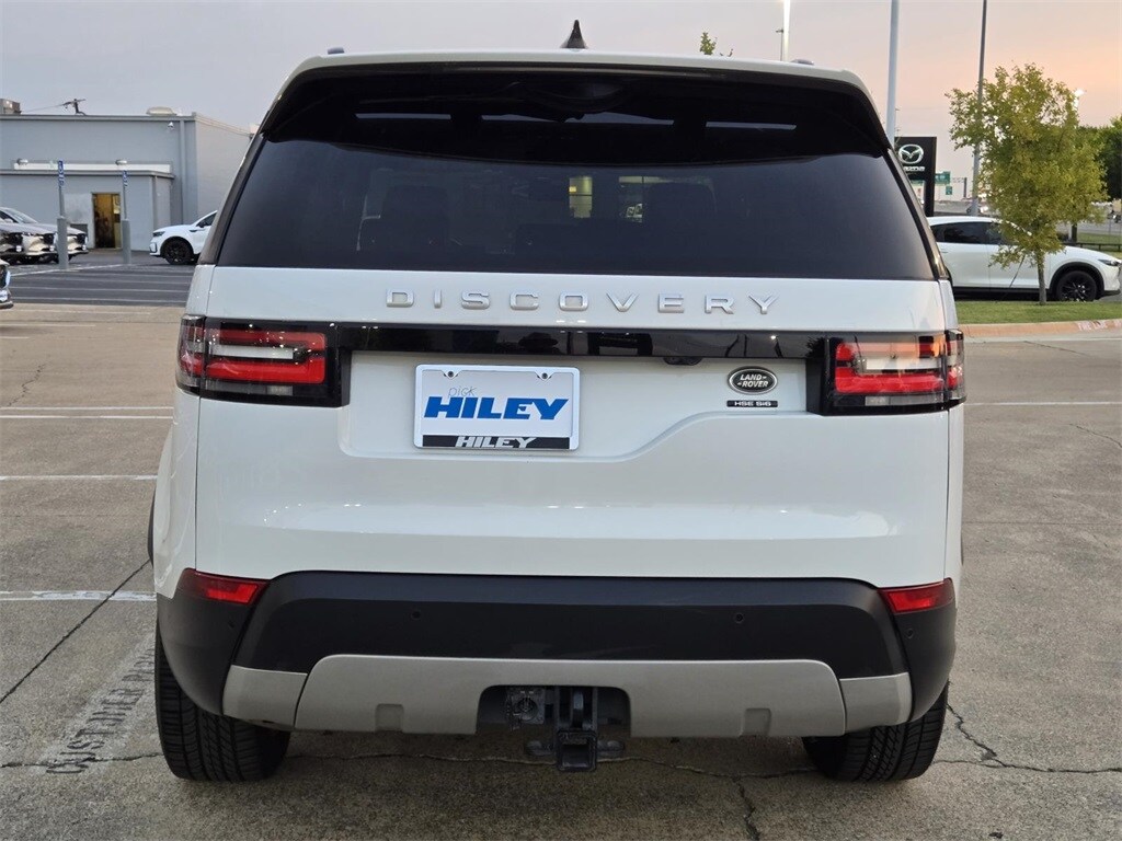 2018 Land Rover Discovery HSE Luxury photo 3