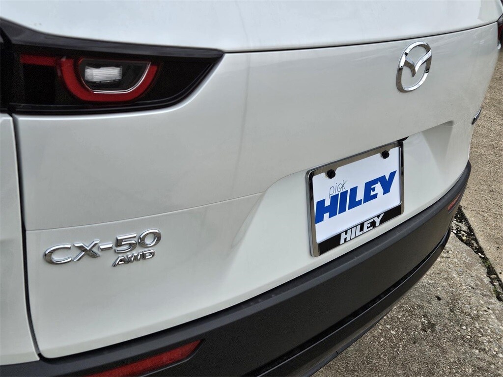 2025 Mazda CX-50 Premium photo 4