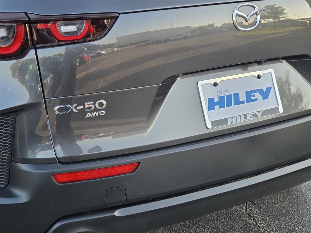 2025 Mazda CX-50 2.5 Premium Plus photo 3