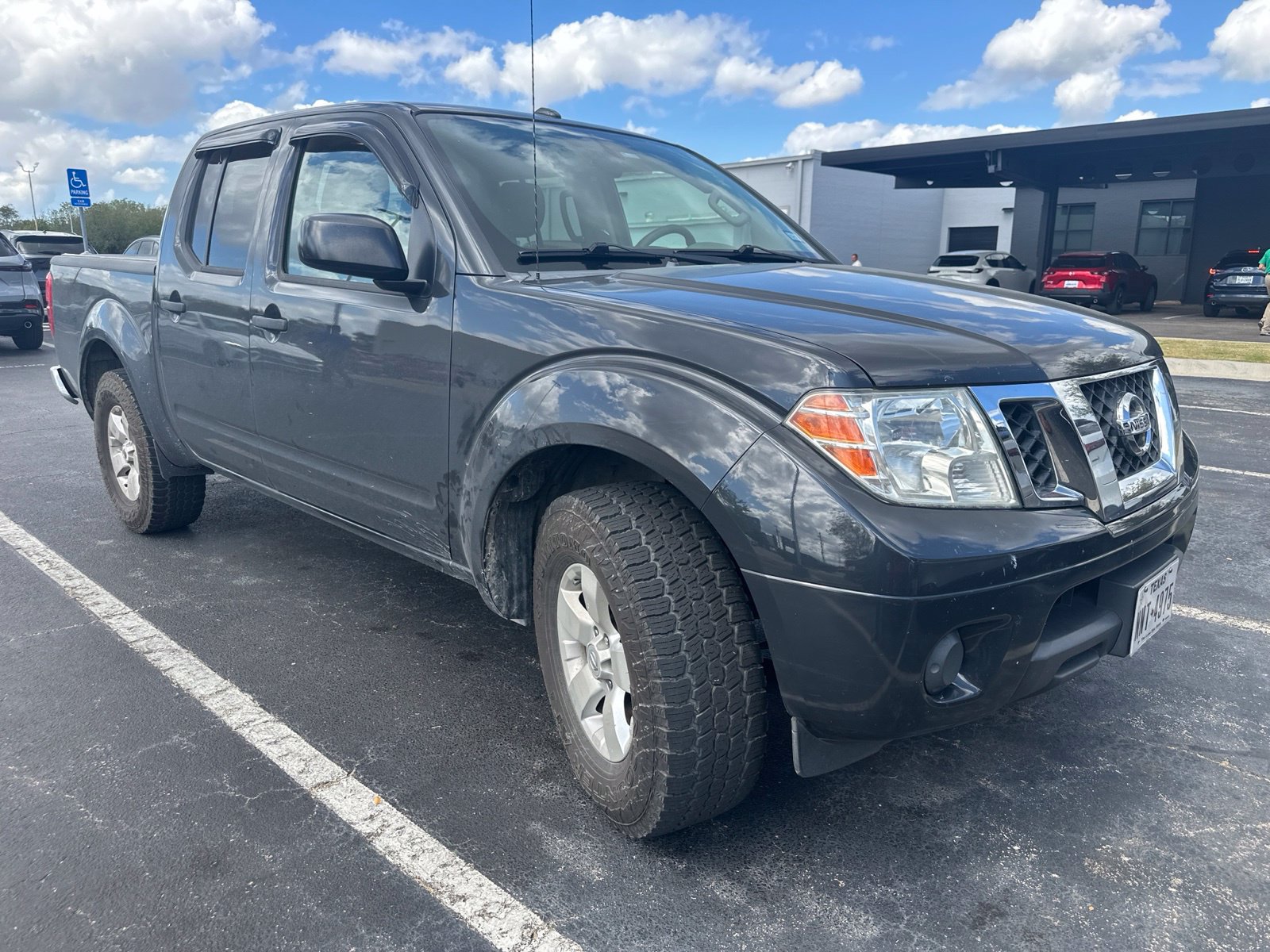 Used 2013 Nissan Frontier SV Truck Crew Cab