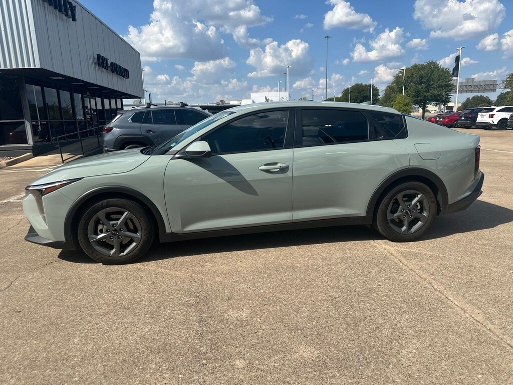 Used 2025 Kia K4 LXS Sedan