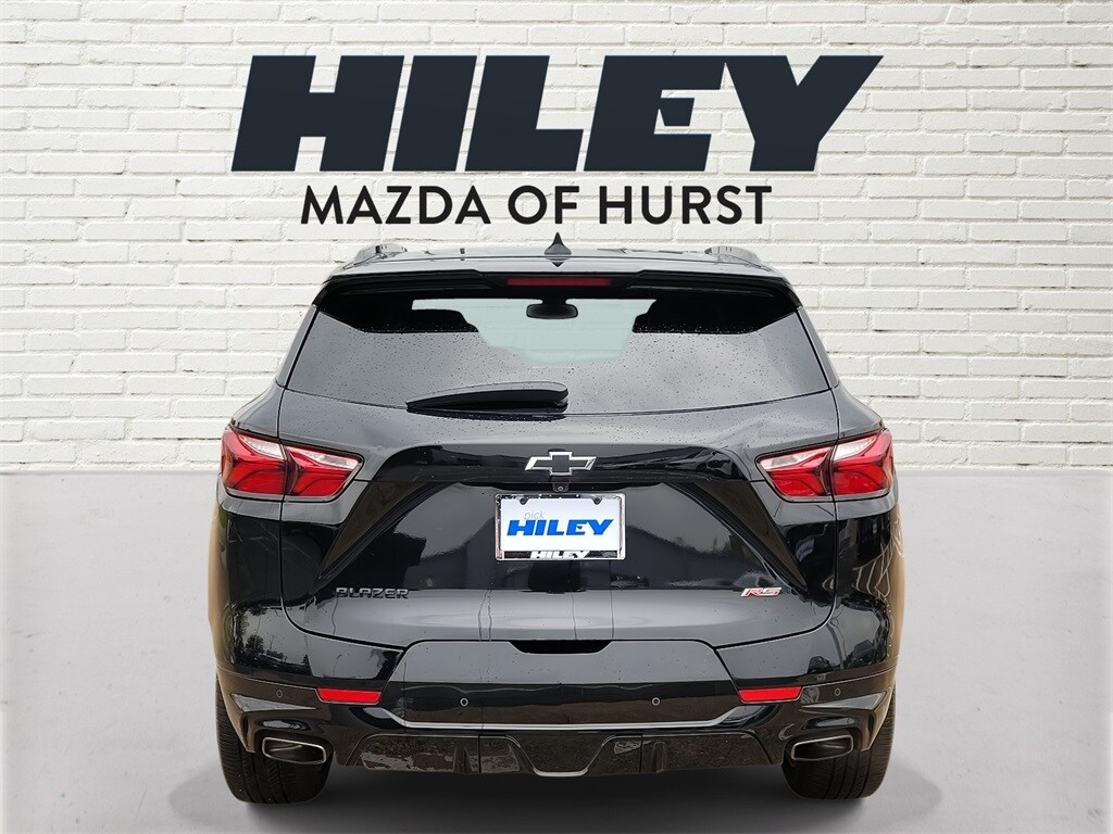 2022 Chevrolet Blazer RS photo 2