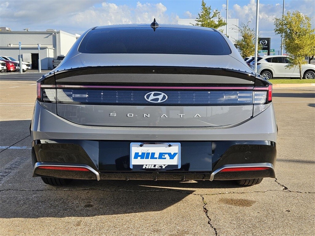 2024 Hyundai Sonata SEL photo 4