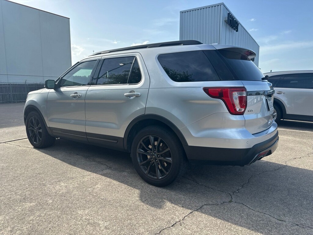Used 2017 Ford Explorer XLT SUV