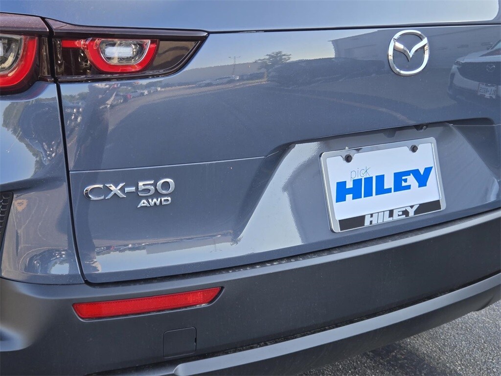 2025 Mazda CX-50 2.5 S Preferred photo 3