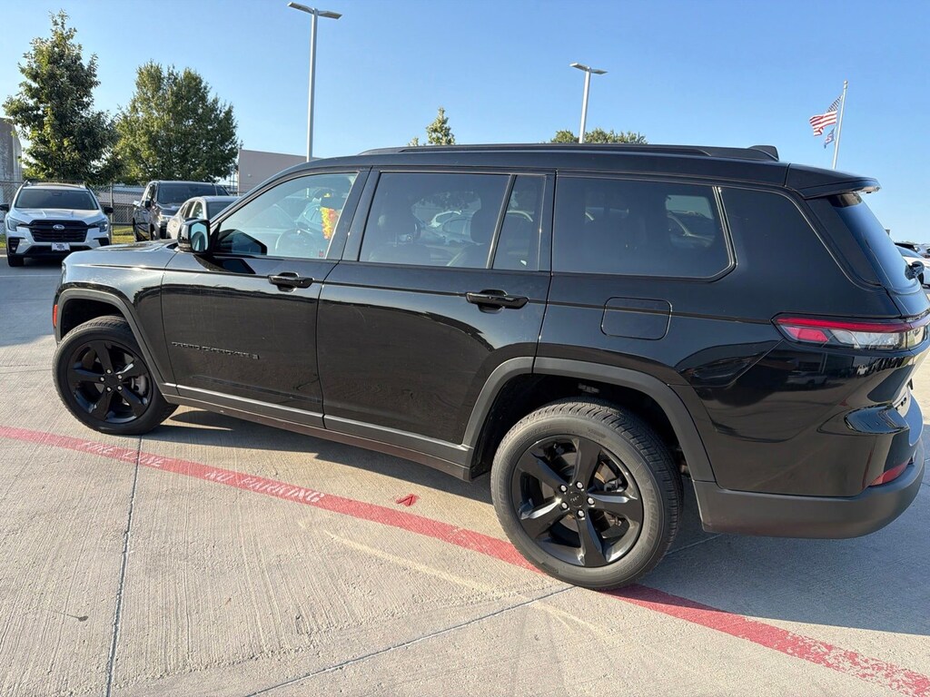 Used 2023 Jeep Grand Cherokee L Altitude SUV