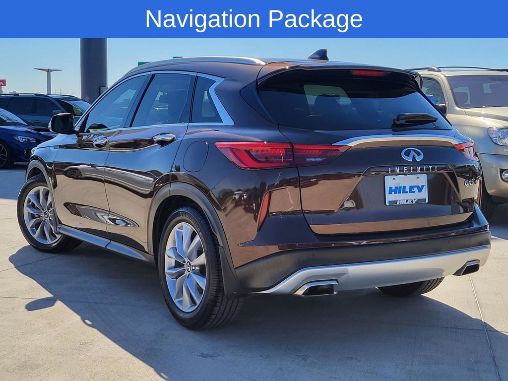 2020 Infiniti QX50 Luxe photo 2