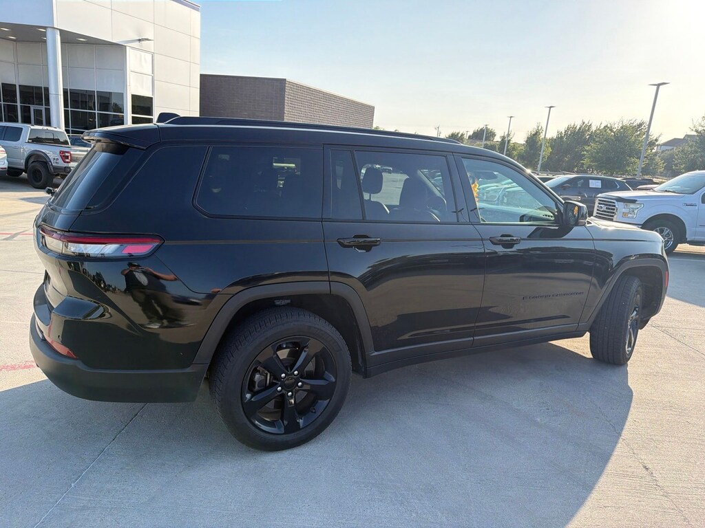 Used 2023 Jeep Grand Cherokee L Altitude SUV