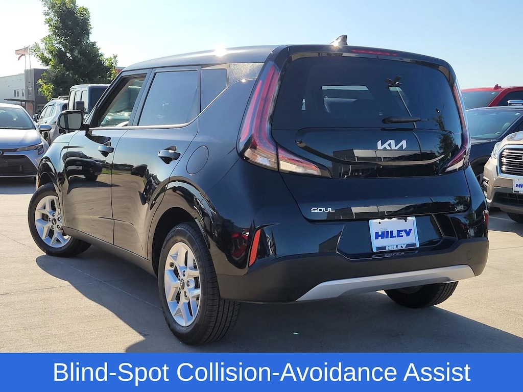 Used 2024 Kia Soul LX Hatchback