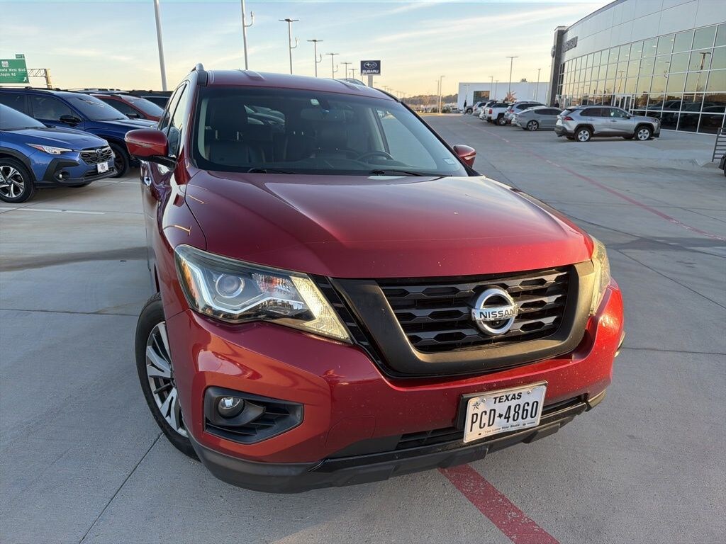 Used 2017 Nissan Pathfinder SL SUV