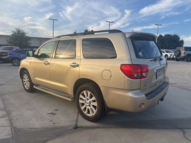 2010 Toyota Sequoia Platinum photo 3