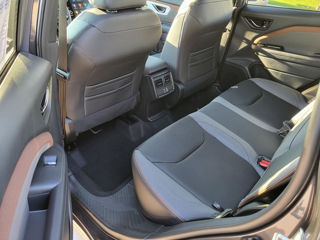 2025 Subaru Forester Sport Base photo 3