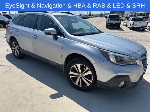 2018 Subaru Outback 2.5i photo 2