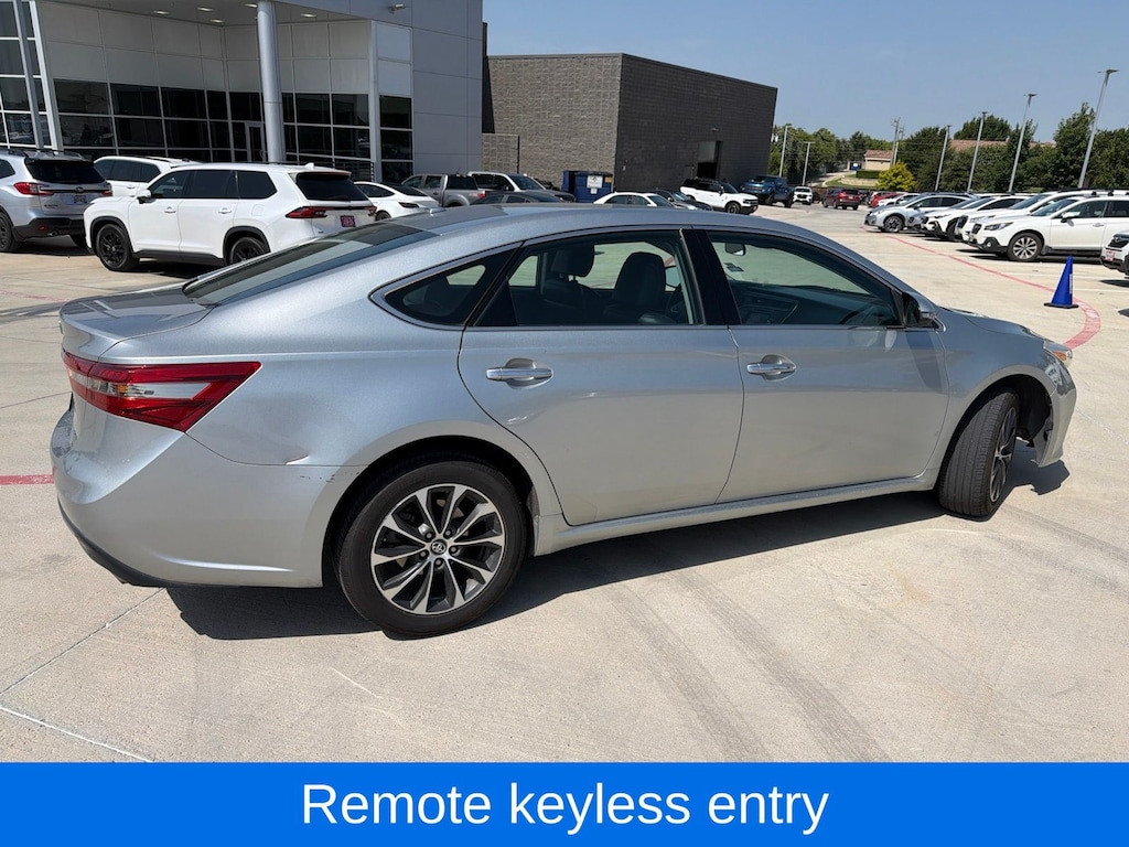 Used 2018 Toyota Avalon XLE Sedan