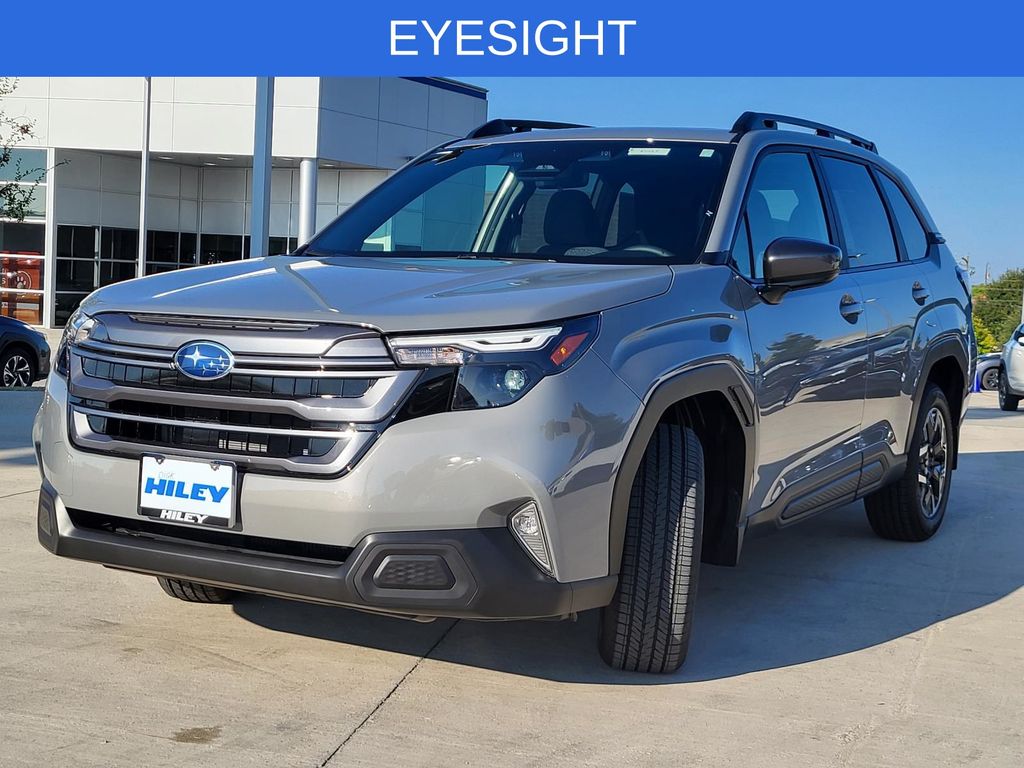 2025 Subaru Forester Premium photo 2