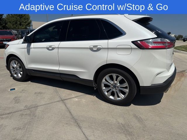 2020 Ford Edge Titanium photo 3