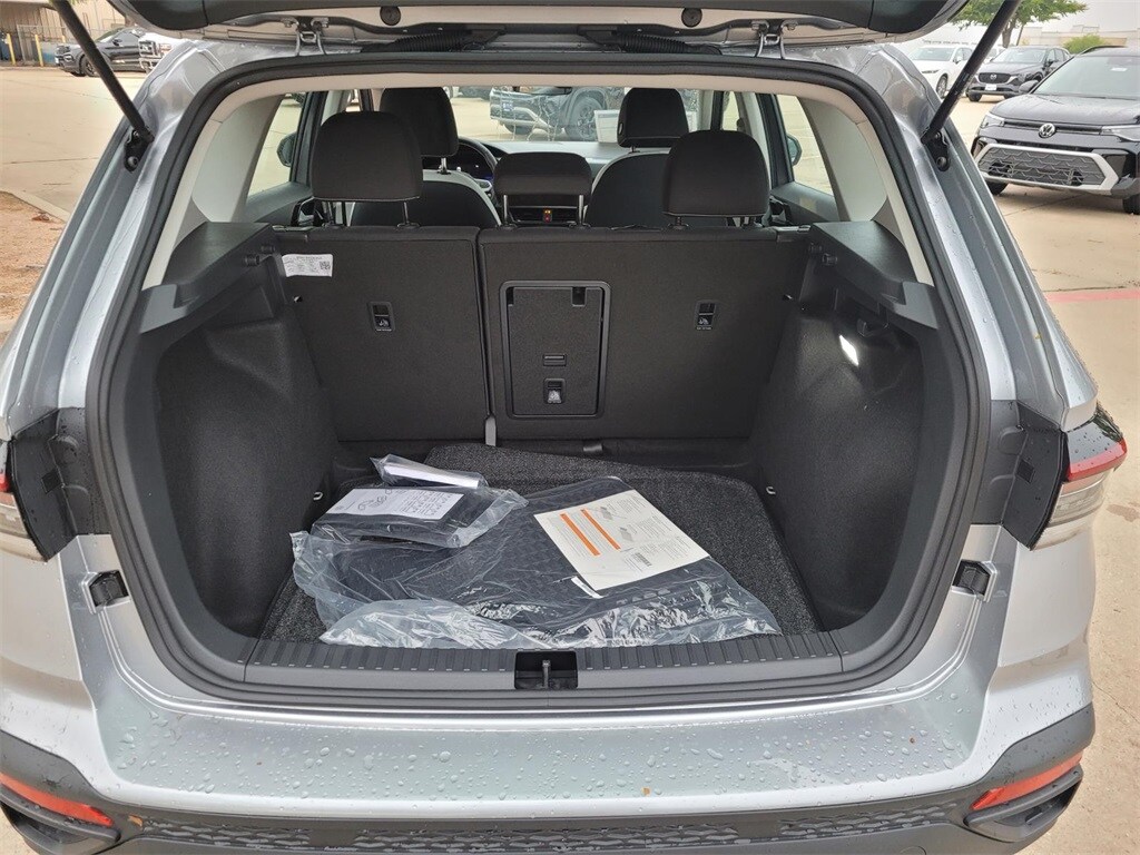 2025 Volkswagen Taos S photo 2