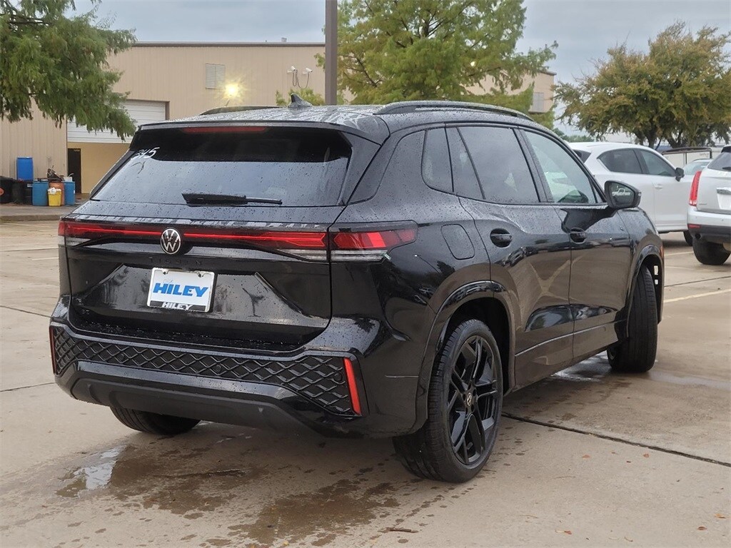 New 2026 Volkswagen Tiguan 2.0T SE R-Line Black SUV