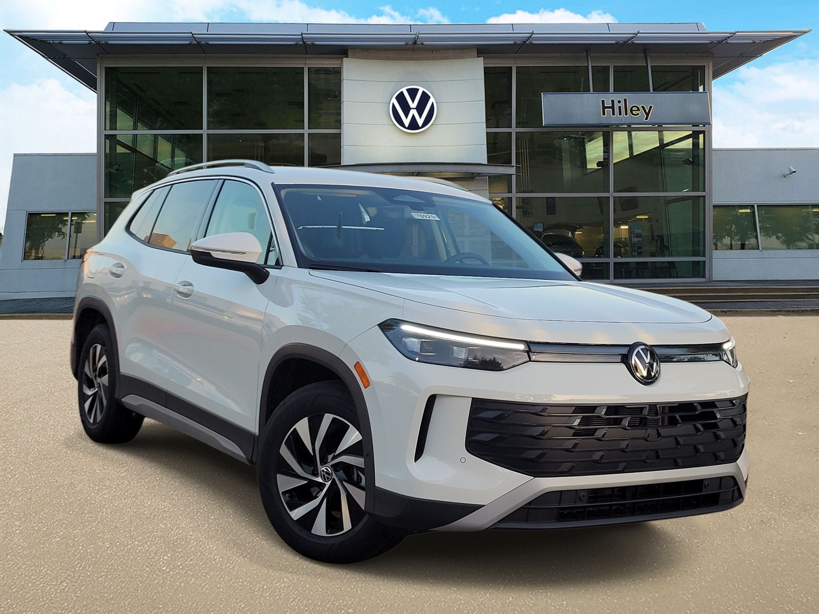 2026 Volkswagen Tiguan 2.0T S's photo