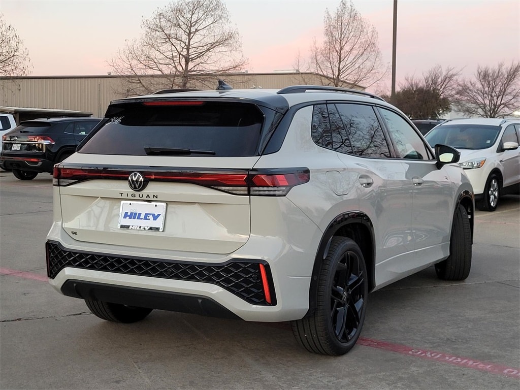 New 2026 Volkswagen Tiguan 2.0T SE R-Line Black SUV