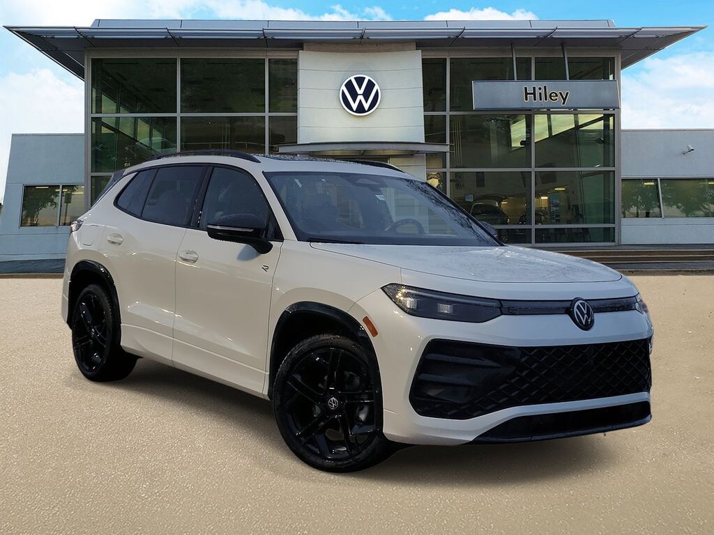 New 2026 Volkswagen Tiguan SE R-Line Black SUV