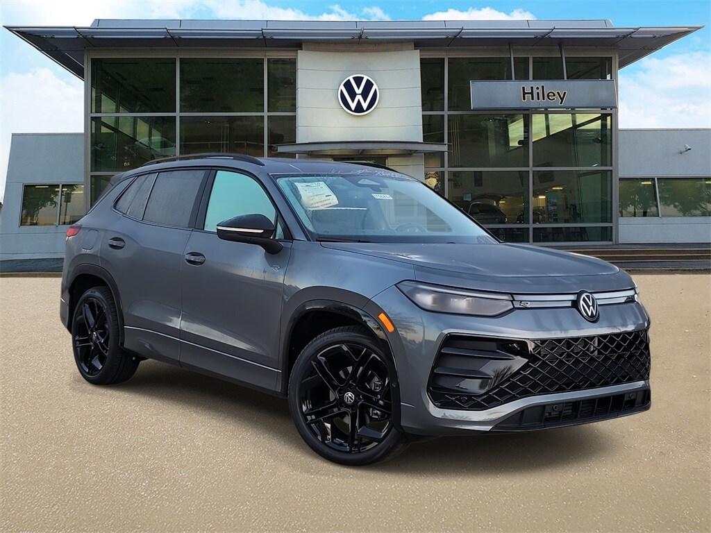 New 2026 Volkswagen Tiguan 2.0T SE R-Line Black SUV