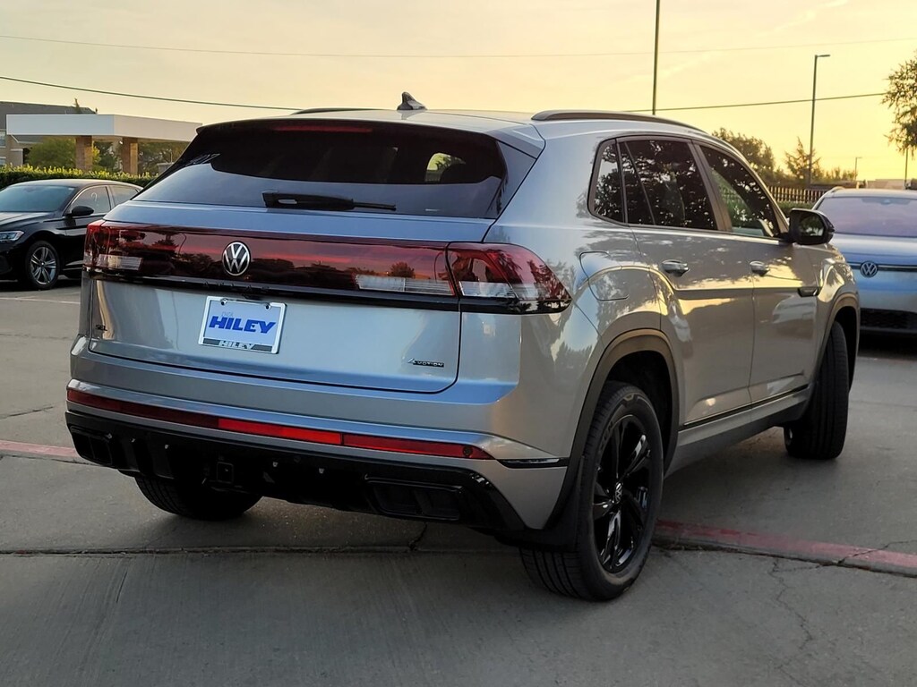 New 2026 Volkswagen Atlas Cross Sport SEL R-Line Black SUV