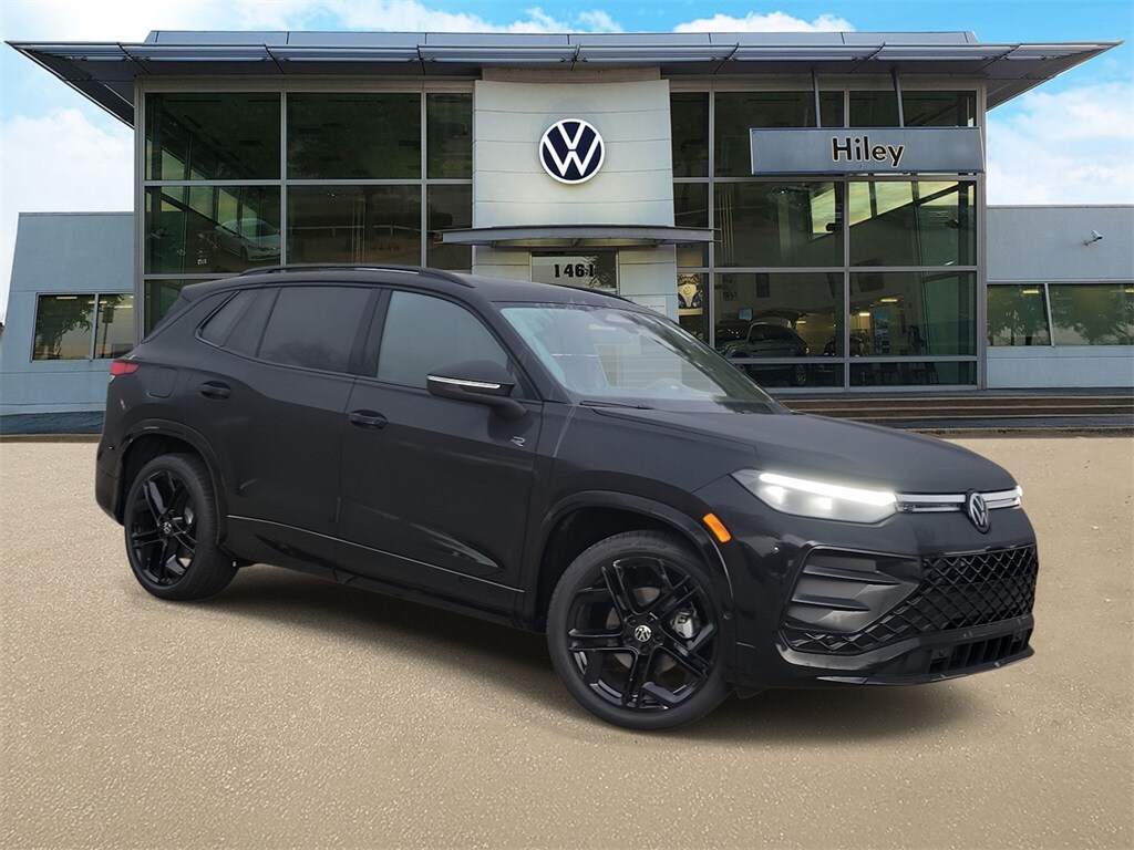 New 2026 Volkswagen Tiguan 2.0T SE R-Line Black SUV