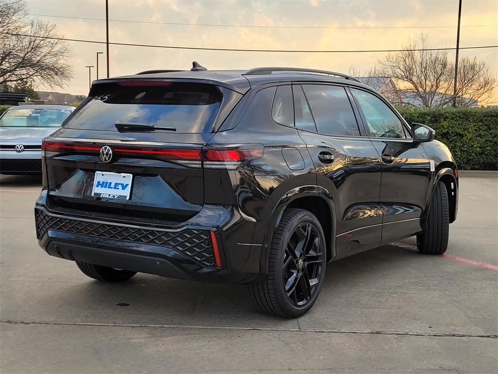New 2026 Volkswagen Tiguan 2.0T SE R-Line Black SUV