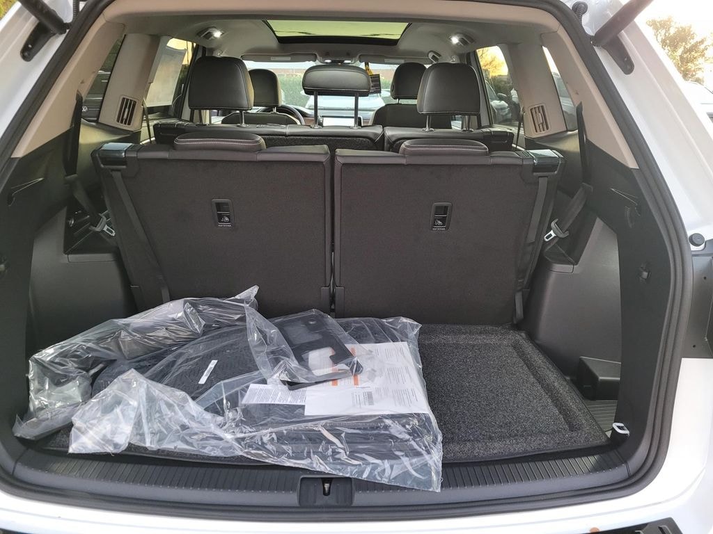 New 2026 Volkswagen Atlas 2.0T SE w/Technology SUV