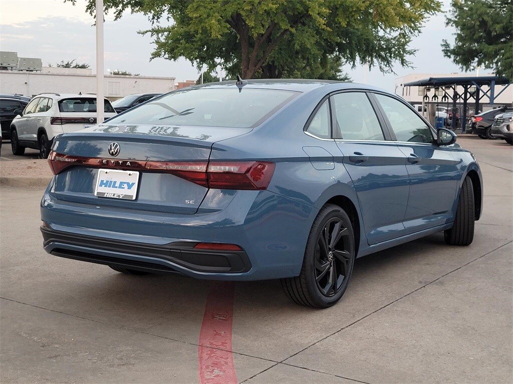 2025 Volkswagen Jetta 1.5T SE photo 3
