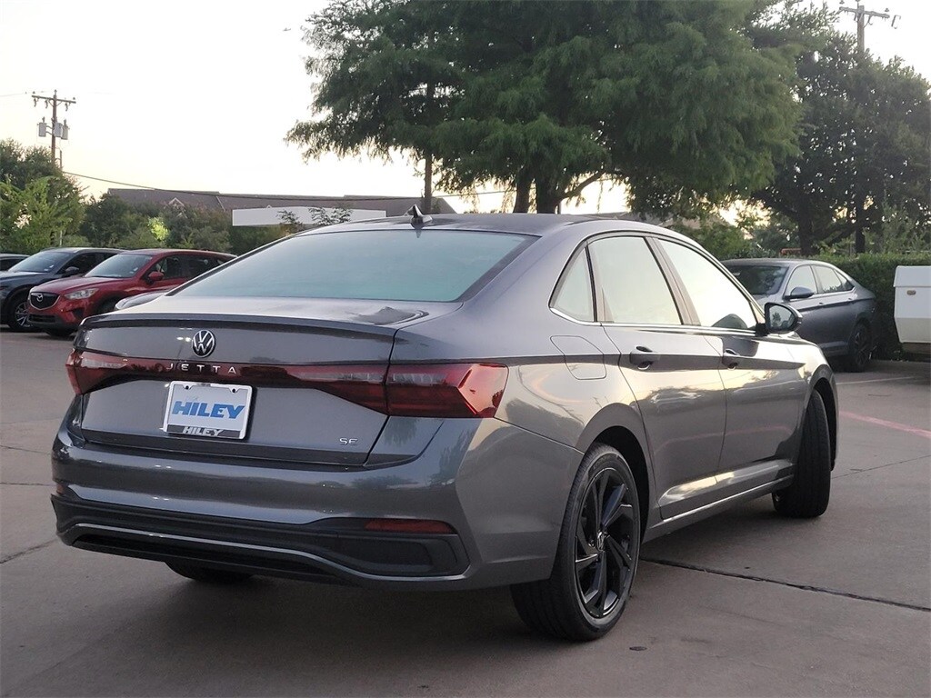 2025 Volkswagen Jetta 1.5T SE photo 3
