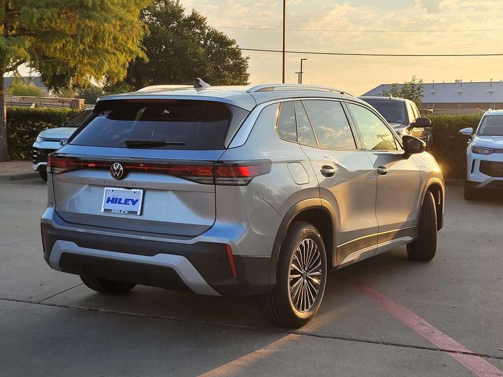 New 2026 Volkswagen Tiguan S SUV
