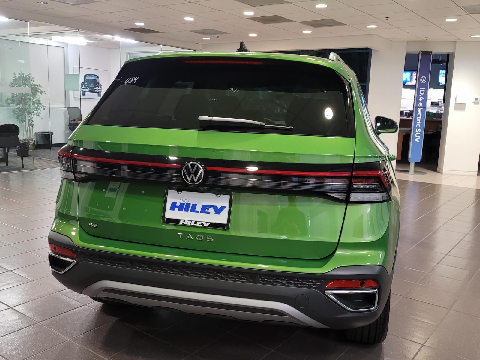 New 2027 Volkswagen Taos 1.5T SE SUV