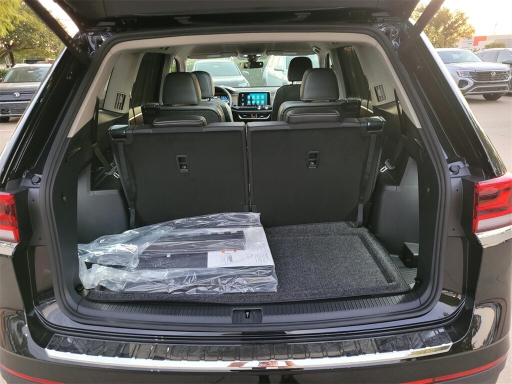 New 2026 Volkswagen Atlas 2.0T SE w/Technology SUV