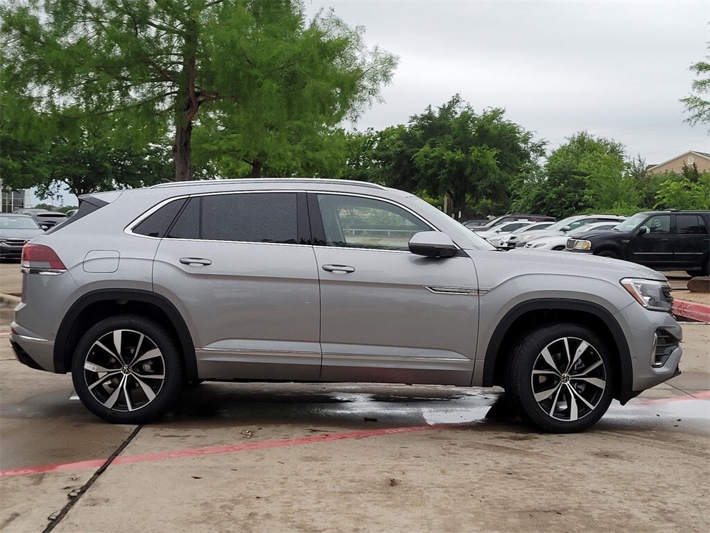 New 2025 Volkswagen Atlas Cross Sport 2.0T SEL Premium R-Line SUV