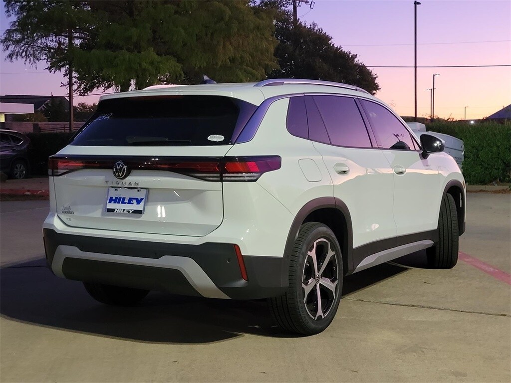New 2025 Volkswagen Tiguan 2.0T SE SUV