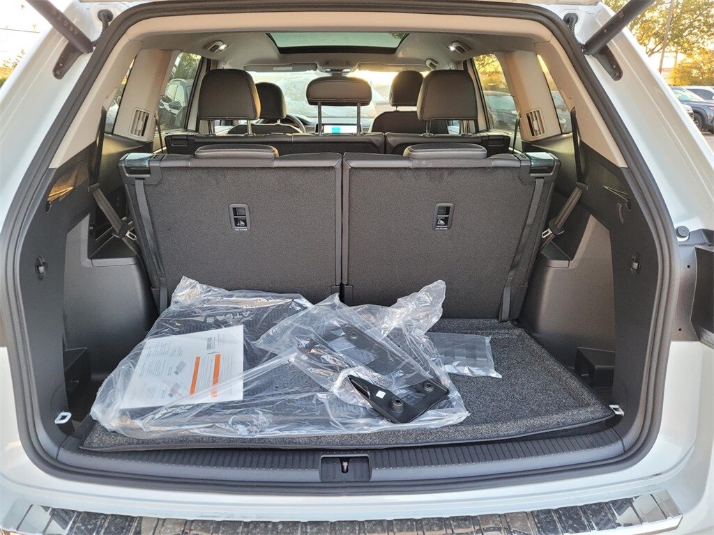 New 2026 Volkswagen Atlas 2.0T SE w/Technology SUV