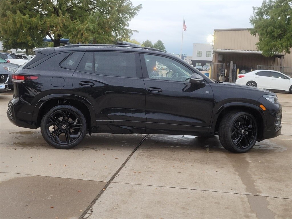 New 2026 Volkswagen Tiguan 2.0T SE R-Line Black SUV