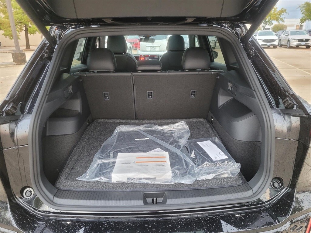 New 2026 Volkswagen Tiguan 2.0T SE R-Line Black SUV