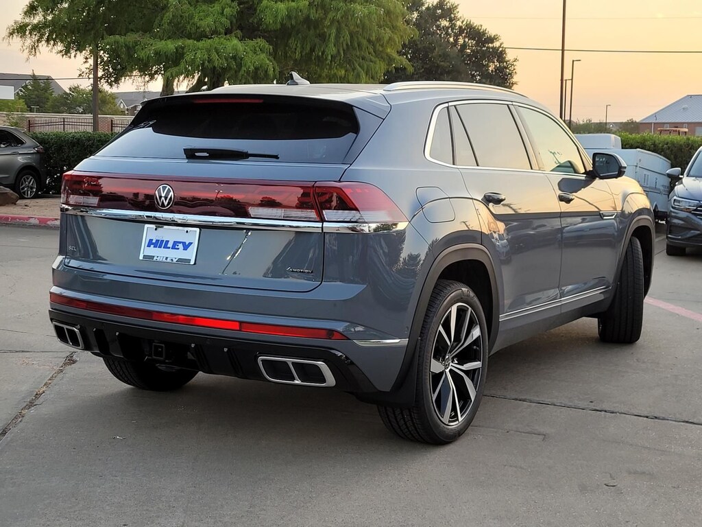 New 2026 Volkswagen Atlas Cross Sport SEL Premium R-Line SUV