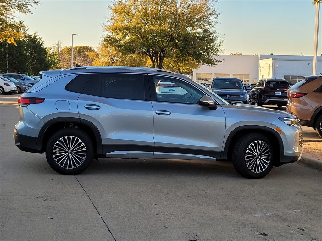 New 2026 Volkswagen Tiguan 2.0T S SUV